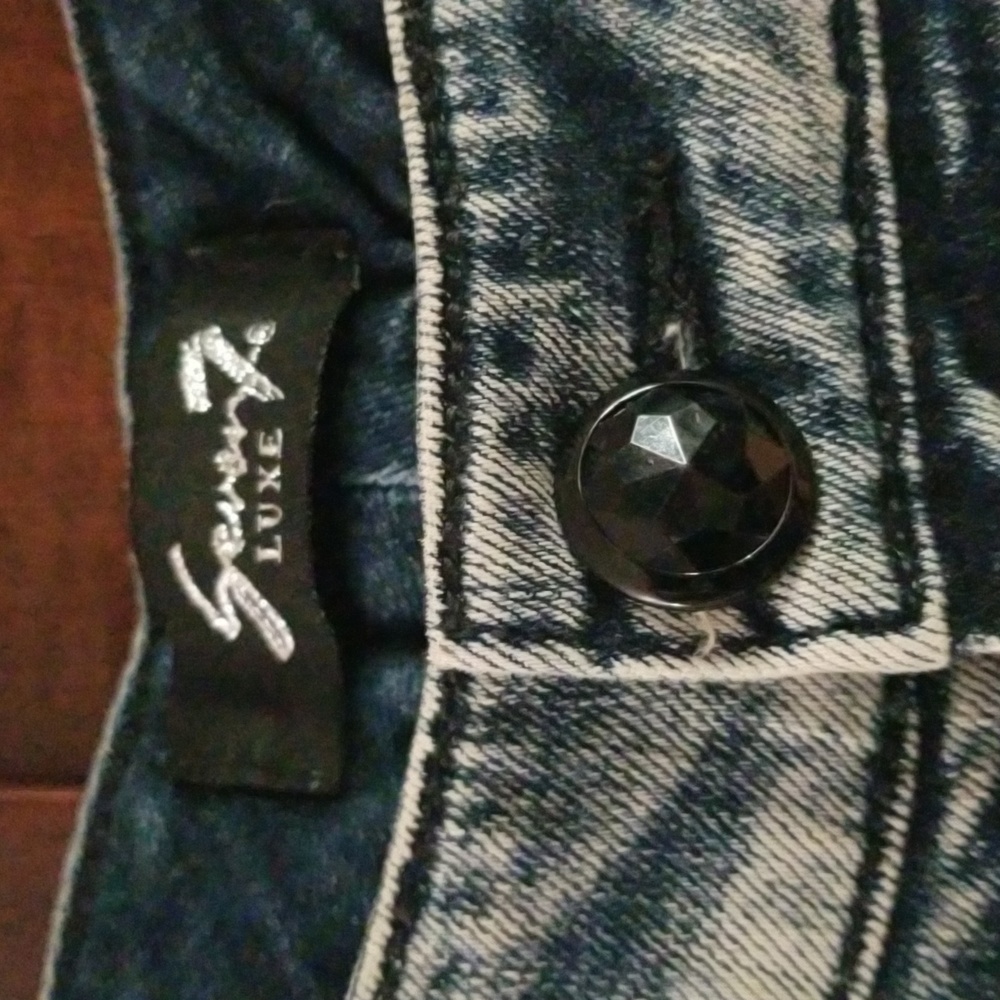 7 Jeans - Picture 2 of 8